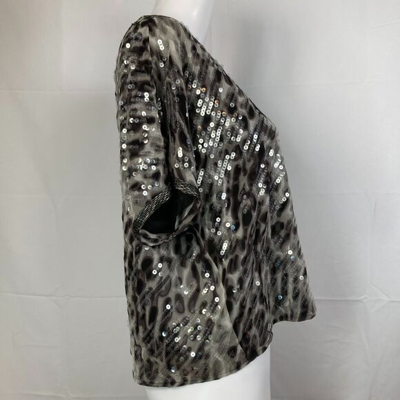 BCBG MAXAZRIA Shirt Womens Sz M Black Gray Animal Print Silk Chiffon Crop Sequin - Picture 3 of 8